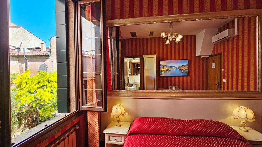 Superior Double or Twin Room with Garden View