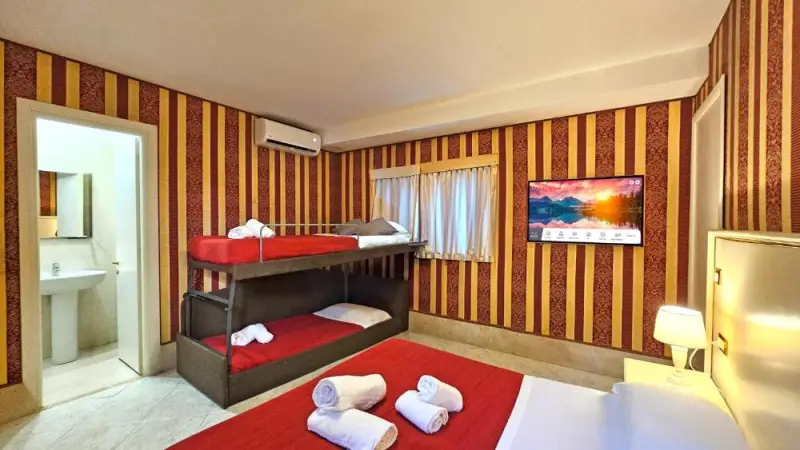 Classic Quadruple Room